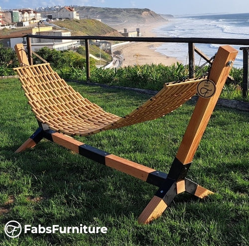 V2 wooden hammock with stand